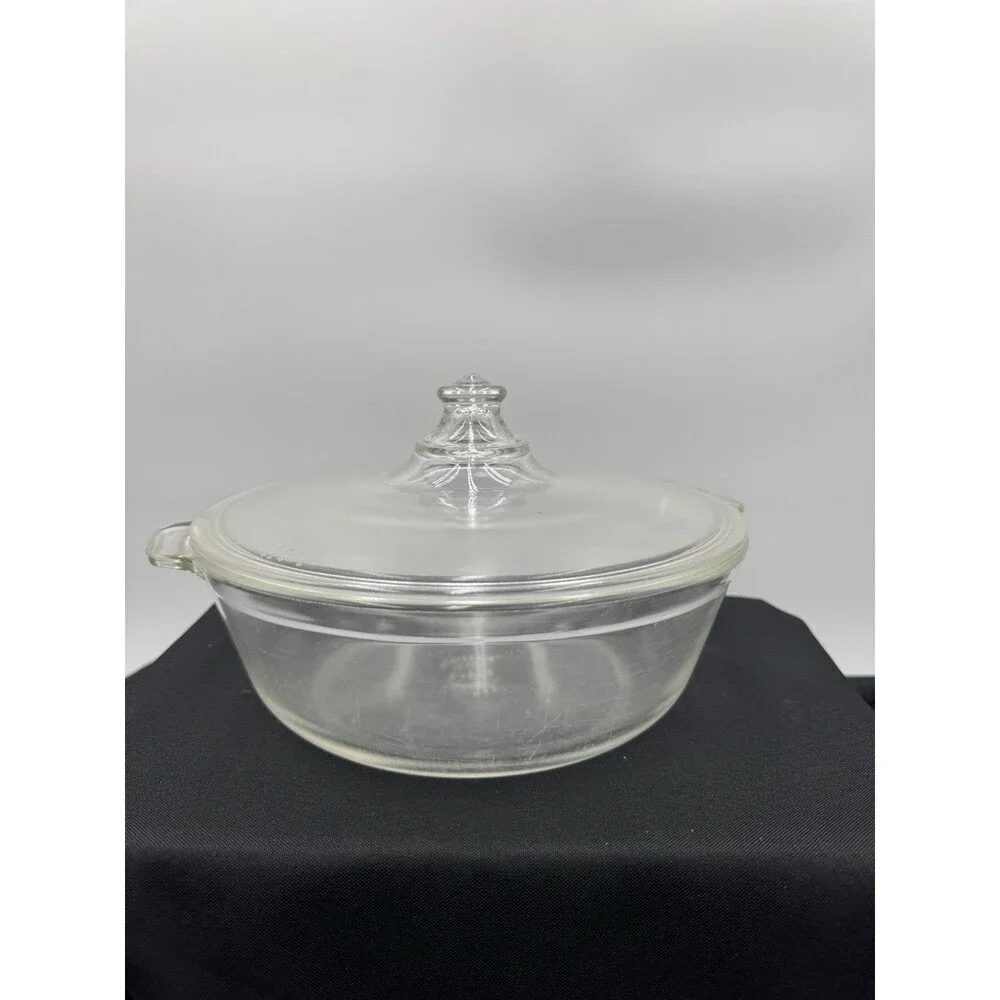 VTG Pyrex Glass Scalloped Handled Oval Casserole Dish 033 633 B  Design W/Lid